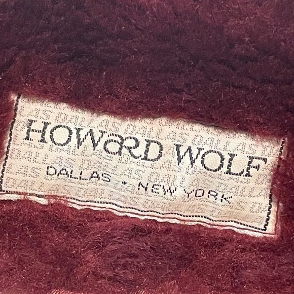 Vintage Howard Wolf Burgandy Faux Fur coat mob wife - Picture 11 of 11